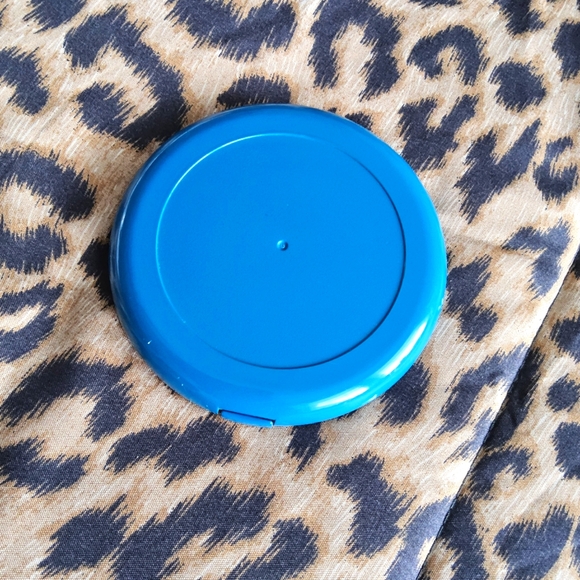 Blue Compact Mirror - Picture 2 of 6
